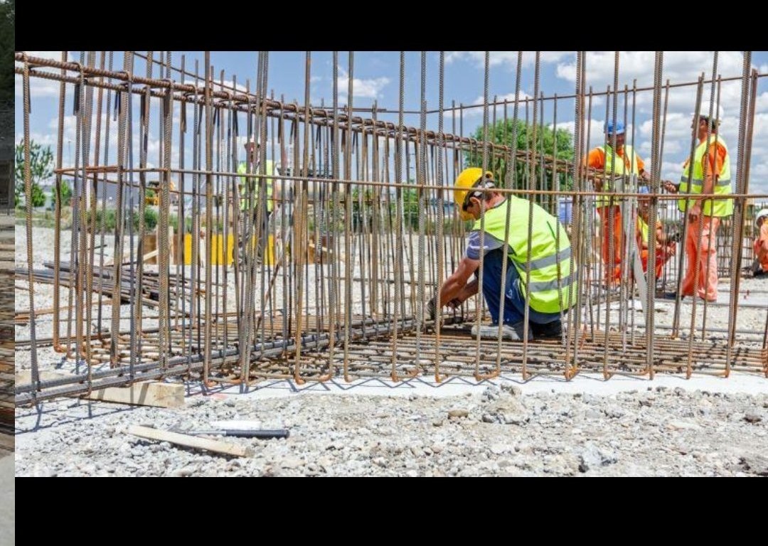 Formwork and falsework crew at work